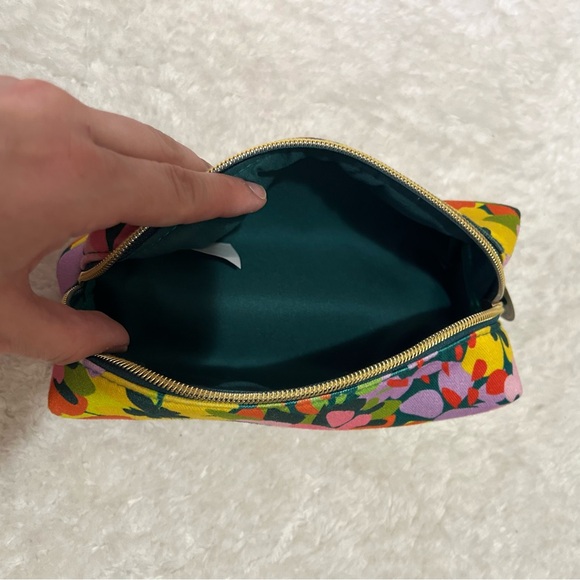 Molly and Rex floral cosmetic bag - Picture 3 of 7